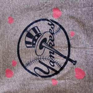 VS Pink NY Yankees T-shirt